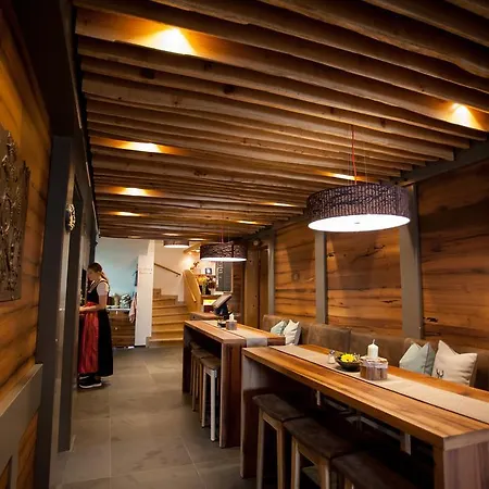 阿德勒酒店 3* Ziemetshausen